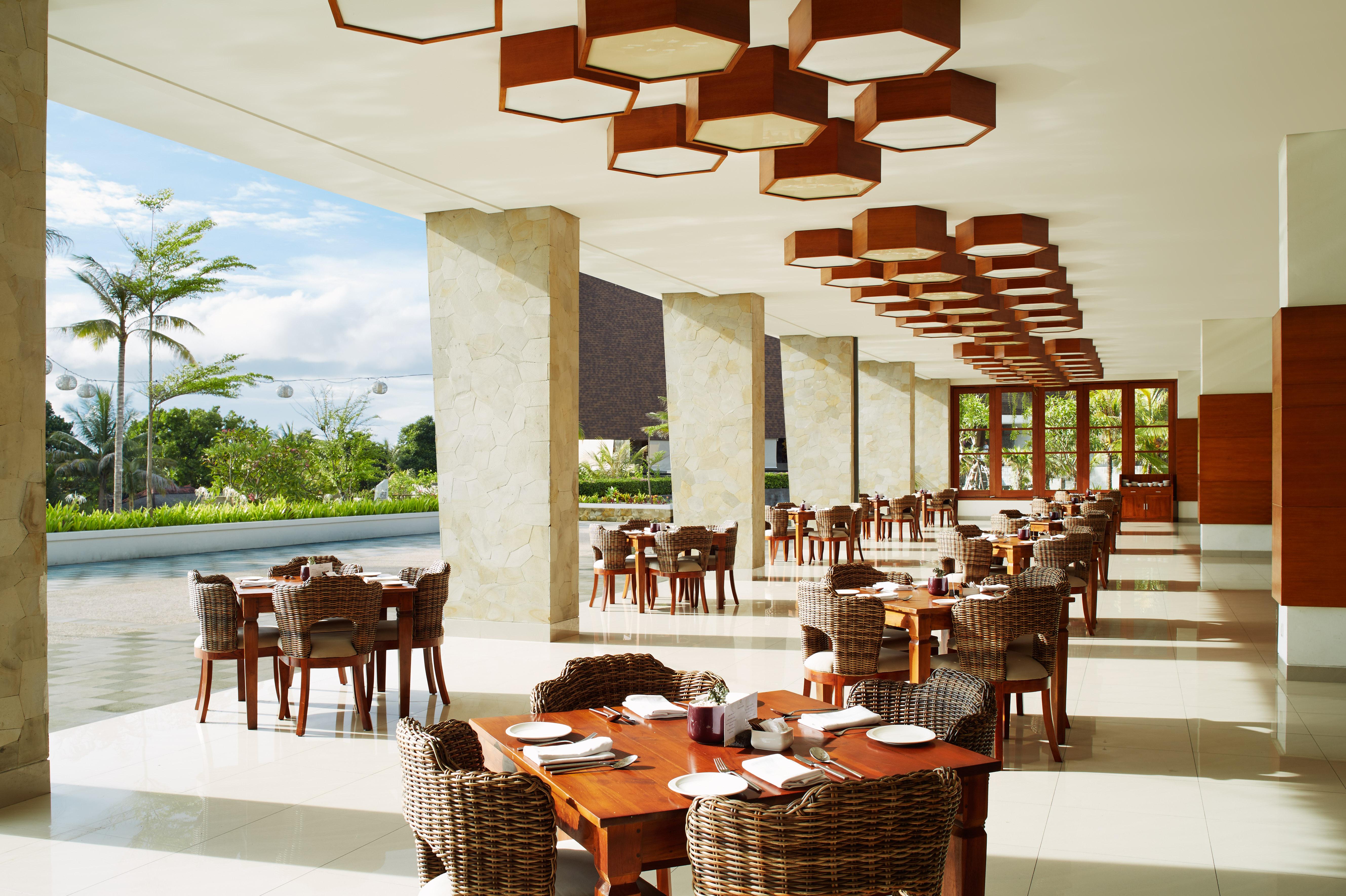 Merusaka Nusa Dua Exterior foto The restaurant at the hotel