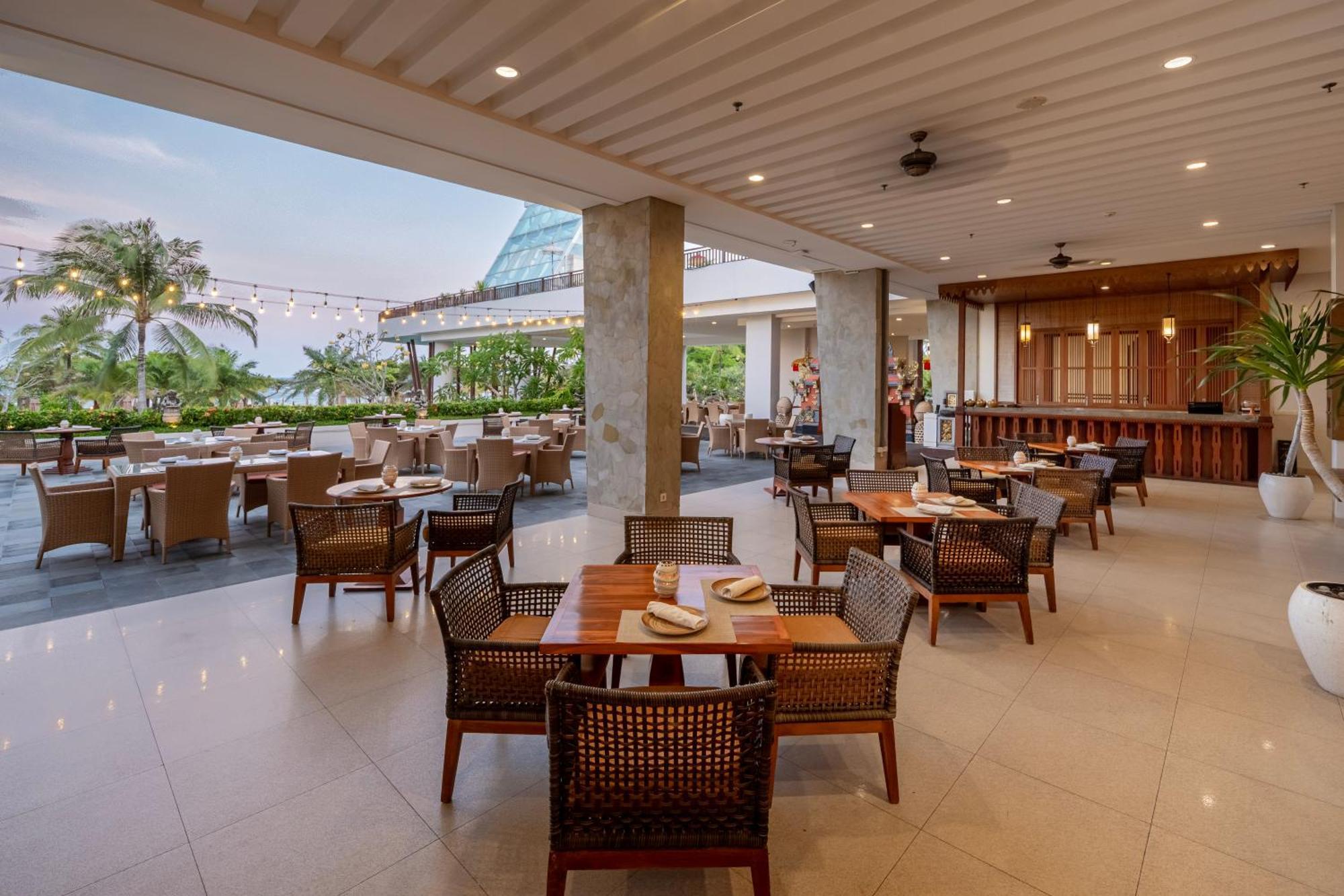 Merusaka Nusa Dua Exterior foto The Deck